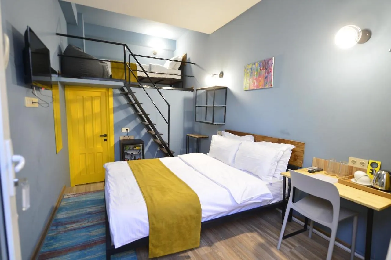 ****  Boutique Hotel 27+ Tiflis Gürcistan