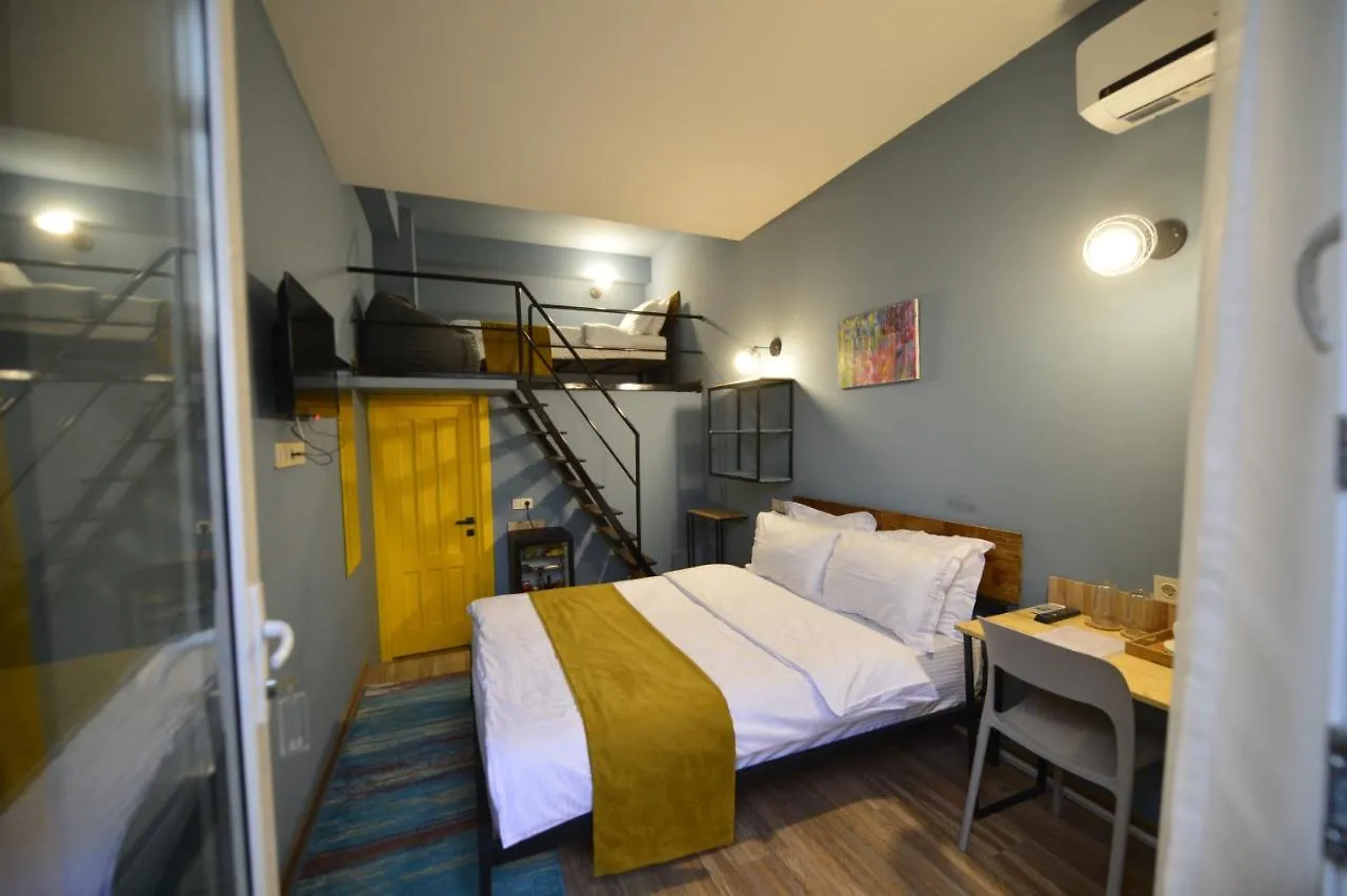 Boutique Hotel 27+ Tbilissi